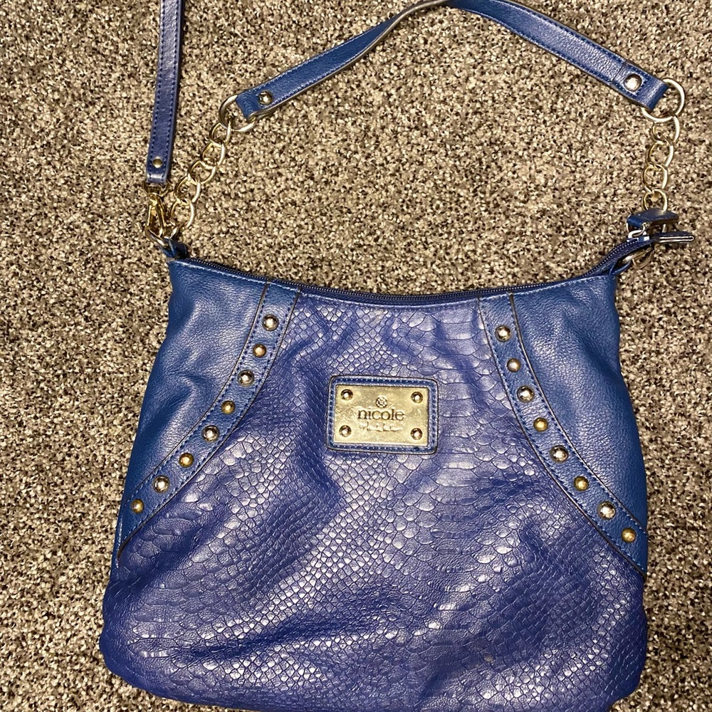 Handbag with chain strap